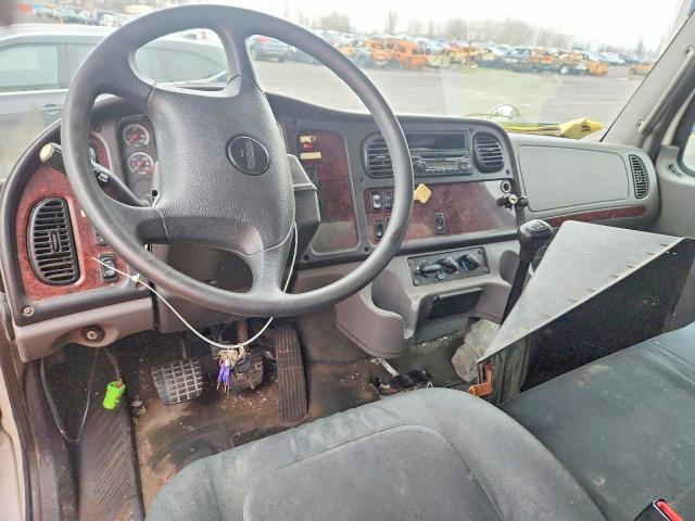 Продажа на аукционе авто 2012 Freightliner M2, vin: 1FVACXDT2CHBR7257, номер лота: 47734836