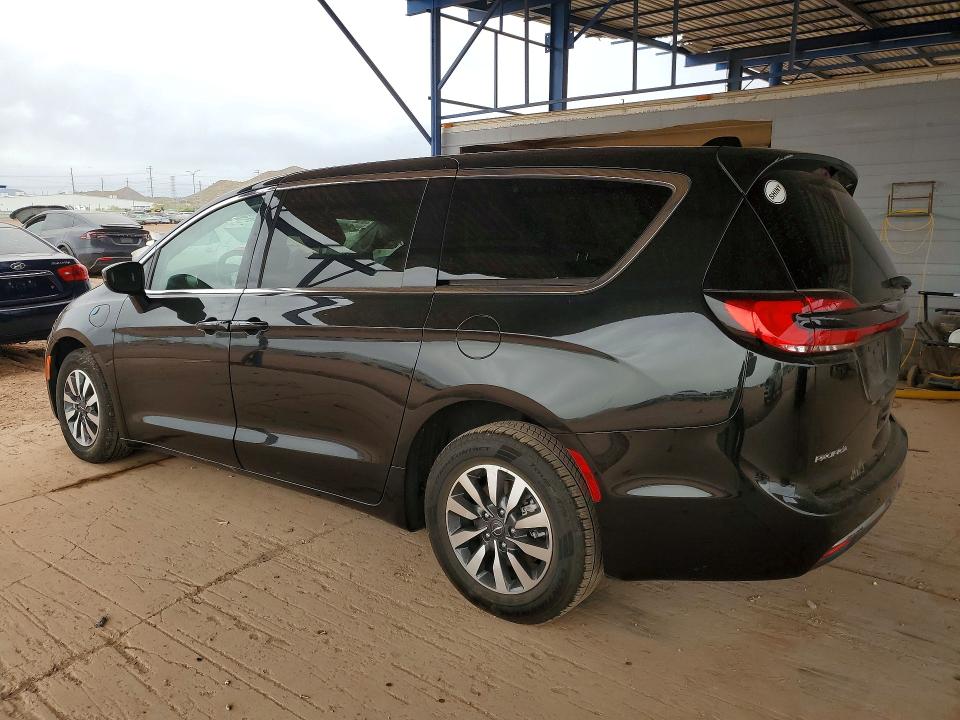 49005086 :رقم المزاد ، 2C4RC1L76PR519020 vin ، 2023 Chrysler Pacifica مزاد بيع