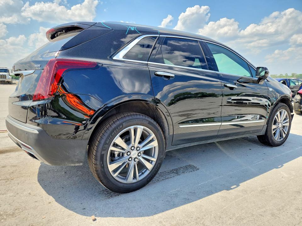 2025 Cadillac Xt5 მანქანა იყიდება აუქციონზე, vin: 1GYKNCRS2SZ132895, აუქციონის ნომერი: 50134066