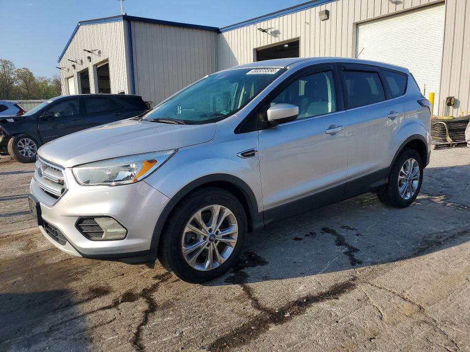 2017 Ford Escape მანქანა იყიდება აუქციონზე, vin: 1FMCU0G97HUA69709, აუქციონის ნომერი: 50323556
