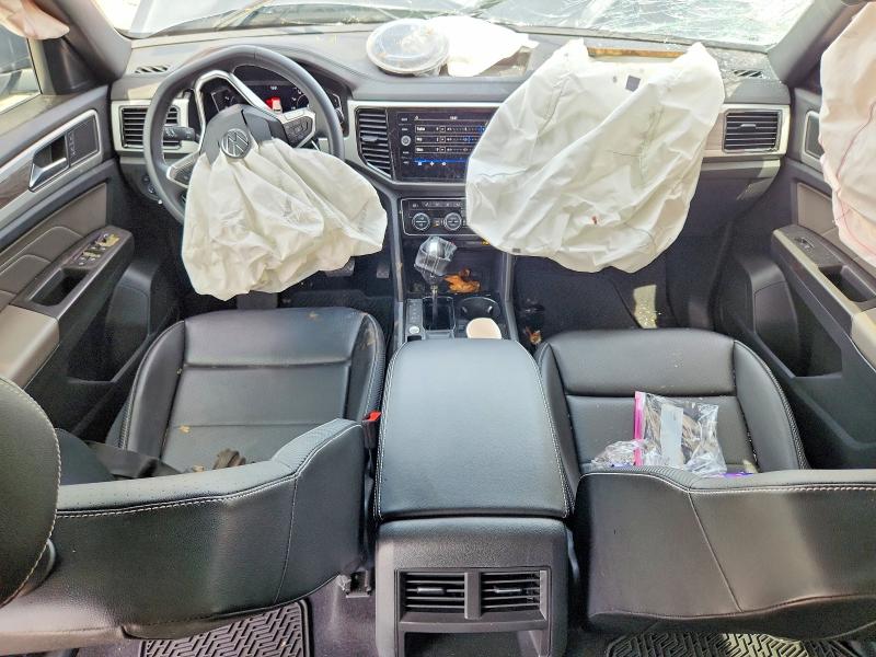 52033326 :رقم المزاد ، 1V2JE2CA8NC222053 vin ، 2022 Volkswagen Atlas Cross Sport مزاد بيع
