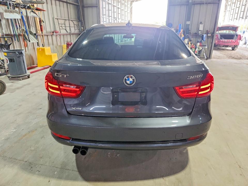 49623216 :رقم المزاد ، WBA3X5C55FD561967 vin ، 2015 Bmw 328 مزاد بيع