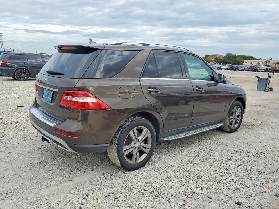 2013 Mercedes-benz Ml მანქანა იყიდება აუქციონზე, vin: 4JGDA5JB3DA157111, აუქციონის ნომერი: 50590466