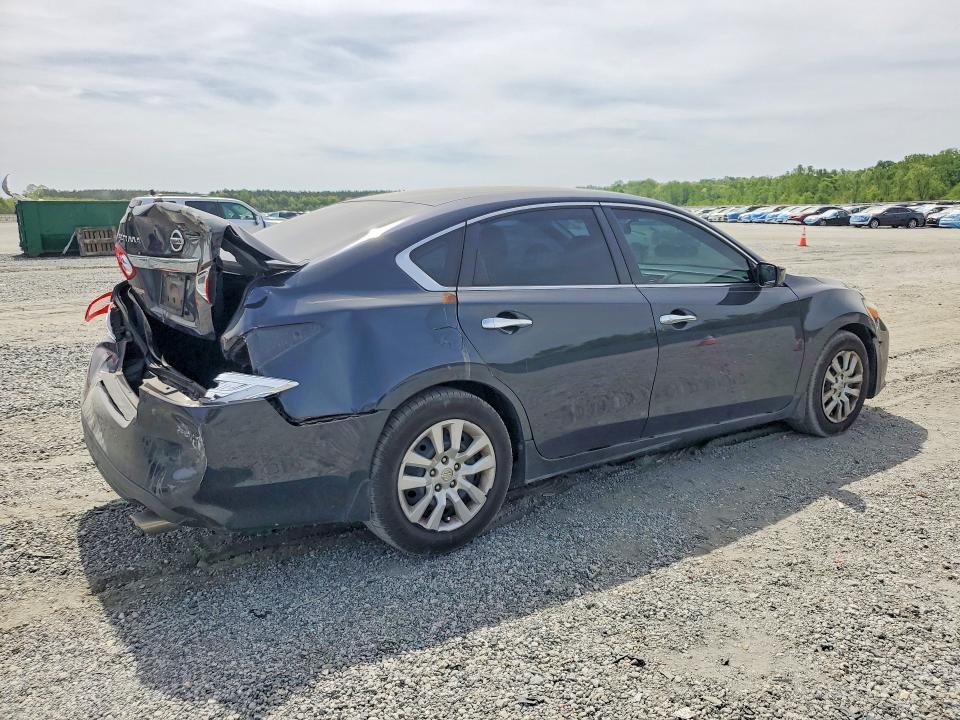 2017 Nissan Altima მანქანა იყიდება აუქციონზე, vin: 1N4AL3AP3HC226915, აუქციონის ნომერი: 49742906