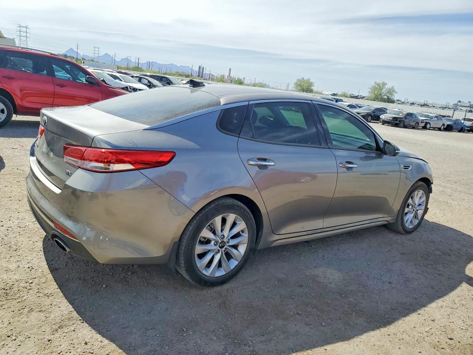Продажа на аукционе авто 2017 Kia Optima, vin: 5XXGU4L35HG168372, номер лота: 46778616
