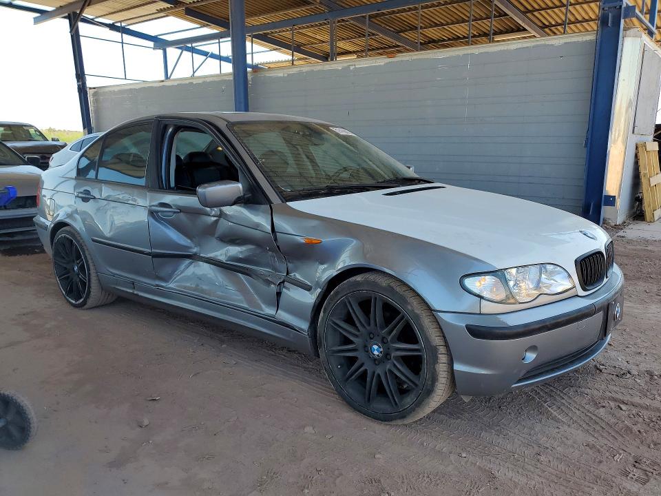 51410816 :رقم المزاد ، WBAET37405NJ85231 vin ، 2005 Bmw 325 مزاد بيع