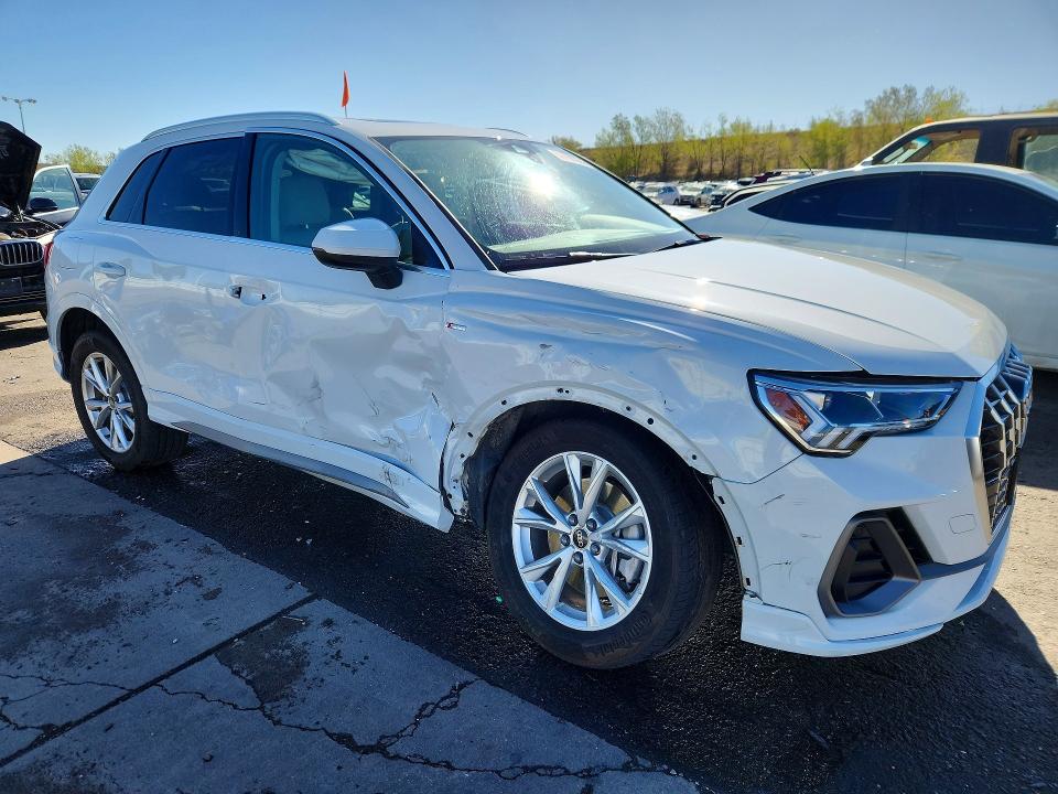 51199366 :رقم المزاد ، WA1EECF30R1078175 vin ، 2024 Audi Q3 مزاد بيع