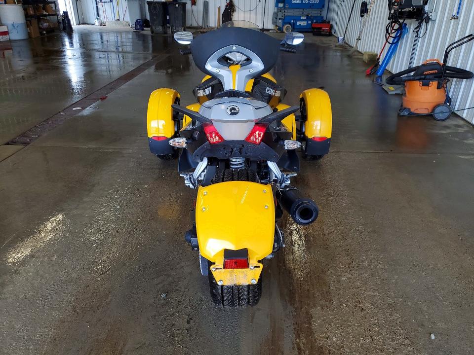 2008 Can-am Spyder Roadster მანქანა იყიდება აუქციონზე, vin: 2BXJACA158V002149, აუქციონის ნომერი: 48022866