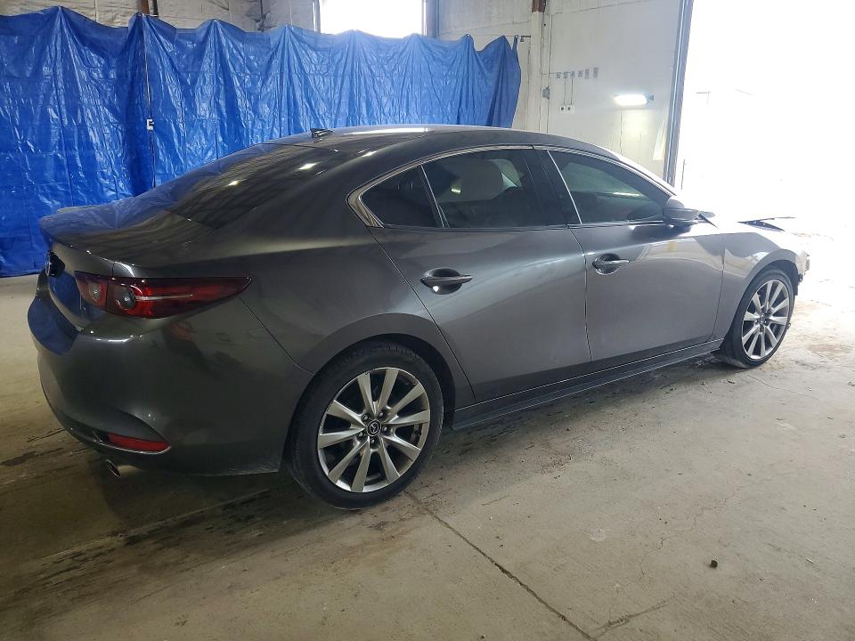 50281706 :رقم المزاد ، 3MZBPBDL4MM251558 vin ، 2021 Mazda 3 مزاد بيع