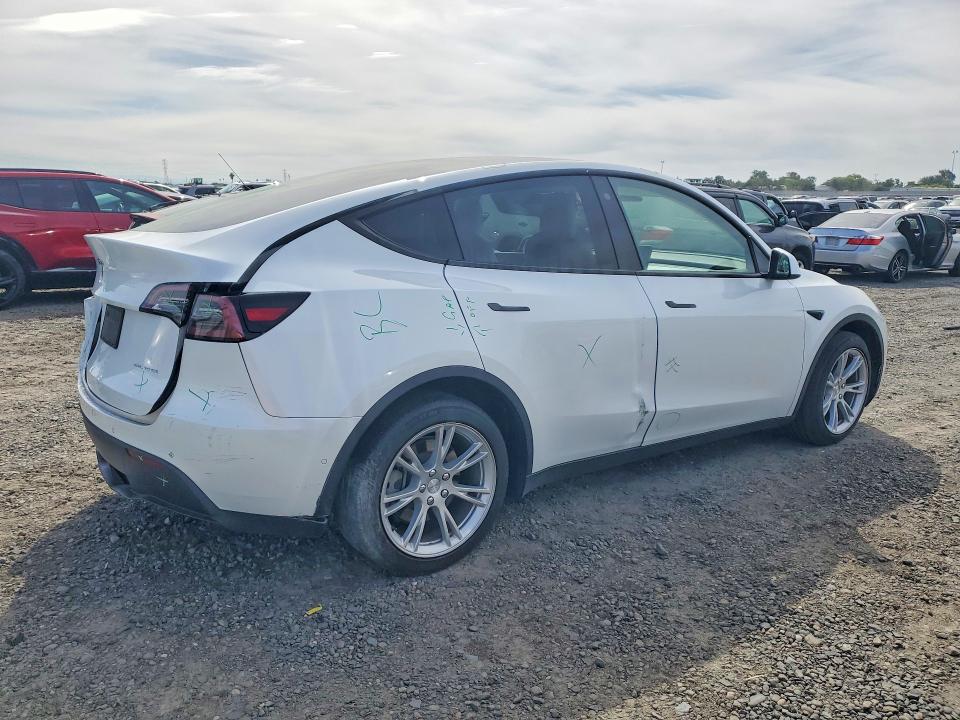 Продаж на аукціоні авто 2021 Tesla Model Y, vin: 5YJYGDEE3MF225109, номер лоту: 49823106