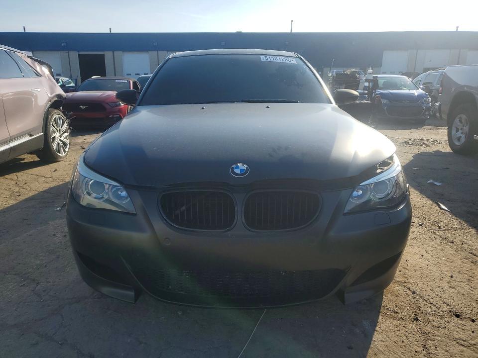 51101256 :رقم المزاد ، WBSNB93537CX07283 vin ، 2007 Bmw M5 مزاد بيع