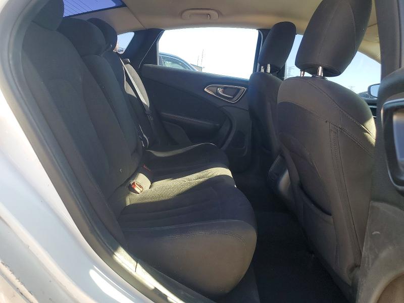 Продажа на аукционе авто 2015 Chrysler 200, vin: 1C3CCCAB1FN741196, номер лота: 51032786