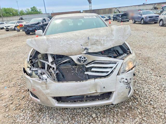 51267386 :رقم المزاد ، 4T4BF3EK6BR160352 vin ، 2011 Toyota Camry مزاد بيع