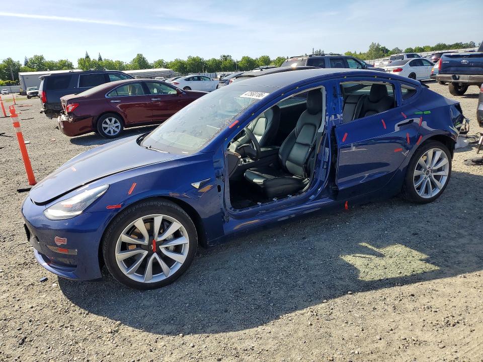 47560186 :رقم المزاد ، 5YJ3E1EB2KF521661 vin ، 2019 Tesla Model 3 مزاد بيع
