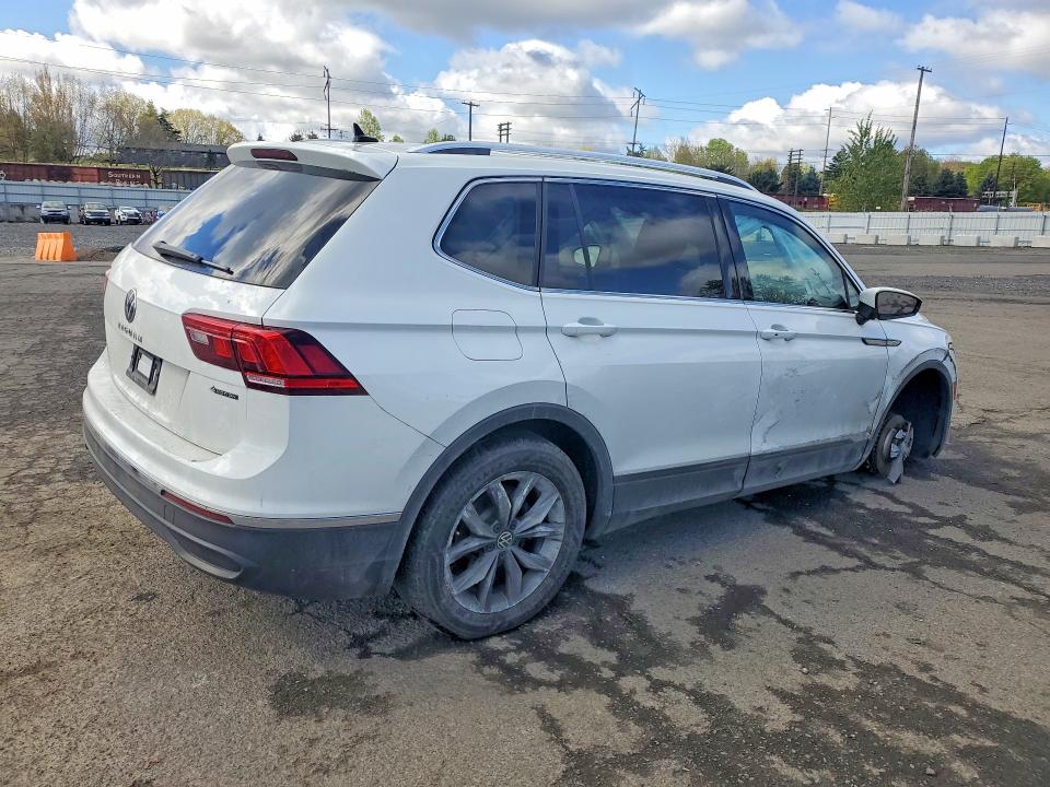 49860386 :رقم المزاد ، 3VV2B7AX2NM131976 vin ، 2022 Volkswagen Tiguan مزاد بيع