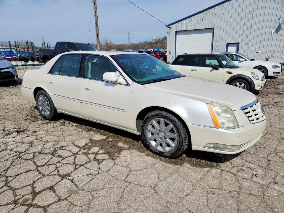 49004876 :رقم المزاد ، 1G6KH5E64BU114982 vin ، 2011 Cadillac Dts مزاد بيع
