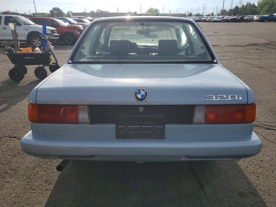 51212506 :رقم المزاد ، WBAAG3304B8010822 vin ، 1981 Bmw 320 مزاد بيع