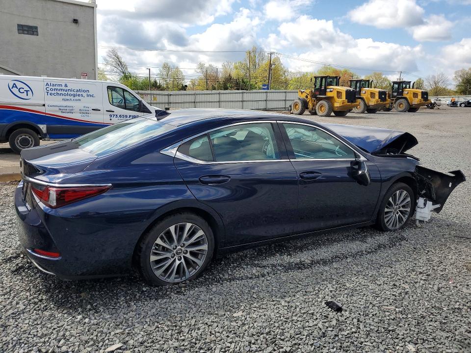 50312896 :رقم المزاد ، 58ADZ1B19MU102788 vin ، 2021 Lexus Es 350 مزاد بيع