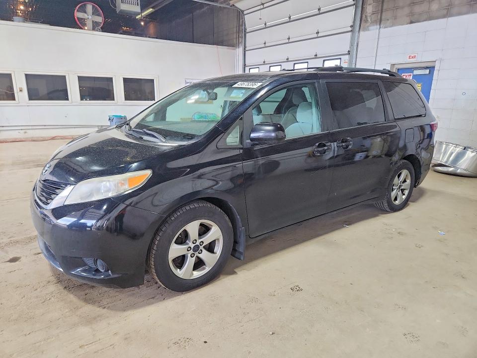 Aukcja sprzedaży 2017 Toyota Sienna, vin: 5TDKZ3DC4HS859850, numer aukcji: 49678396