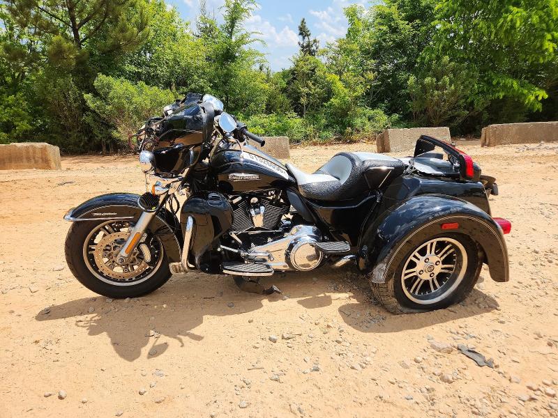 2017 Harley-davidson Flhtcutg მანქანა იყიდება აუქციონზე, vin: 1HD1MAD10HB859783, აუქციონის ნომერი: 51326096