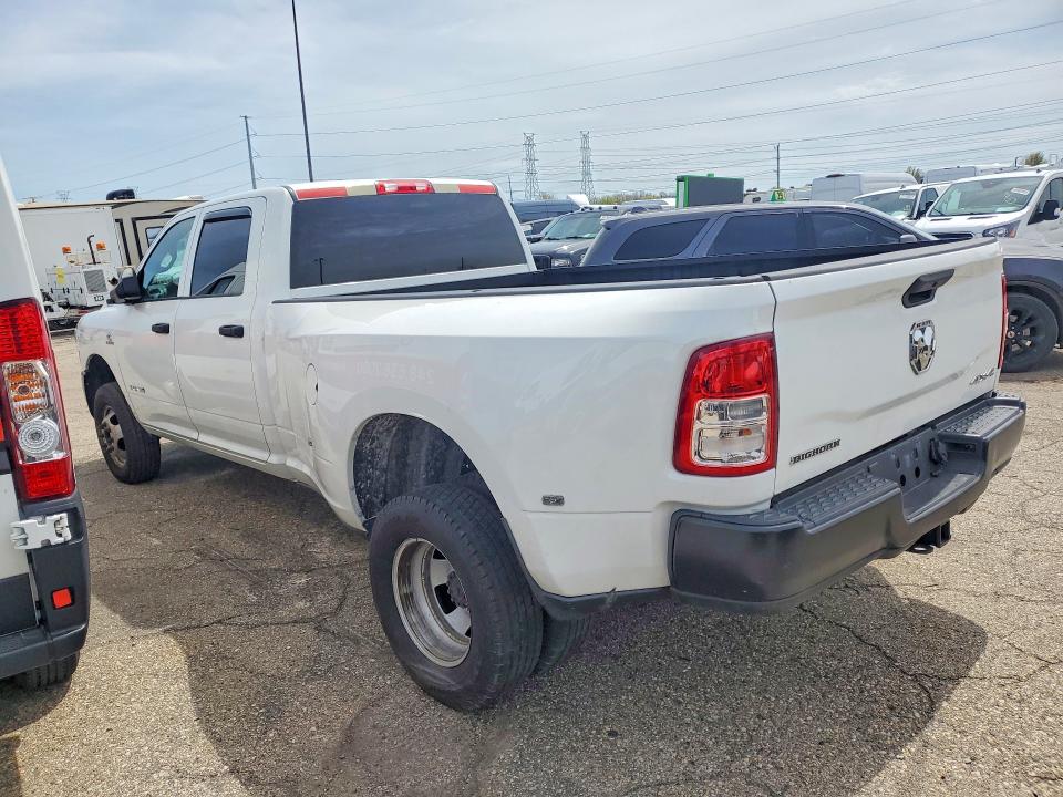 51614546 :رقم المزاد ، 3C63RRGL5NG379255 vin ، 2022 Ram 3500 مزاد بيع