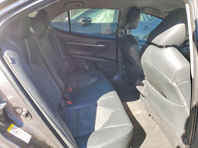 48970326 :رقم المزاد ، 4T1B11HK4KU766628 vin ، 2019 Toyota Camry مزاد بيع
