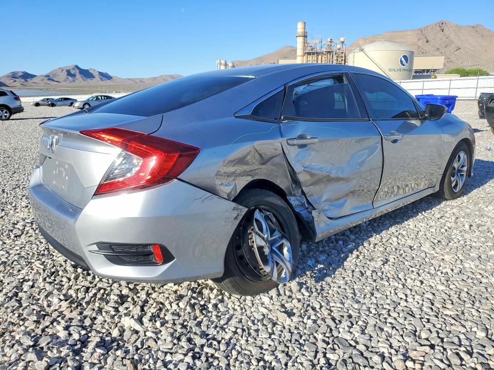 Продаж на аукціоні авто 2018 Honda Civic, vin: 19XFC2F51JE012392, номер лоту: 48765236