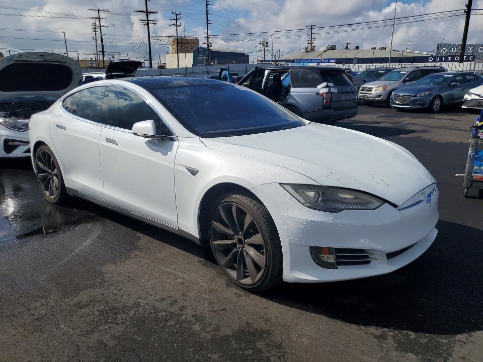 Продажа на аукционе авто 2013 Tesla Model S, vin: 5YJSA1CN0DFP13944, номер лота: 48360996