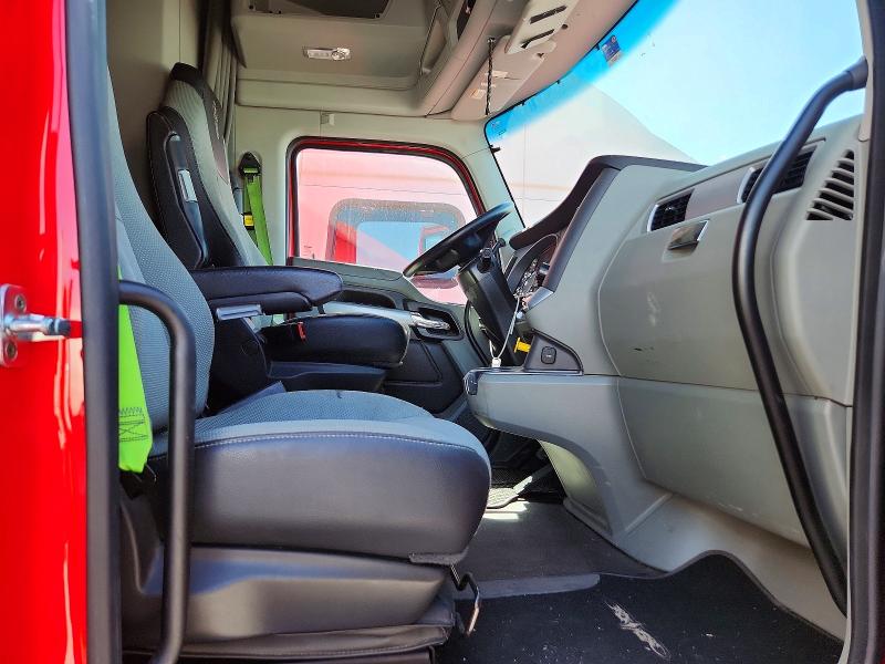 Продажа на аукционе авто 2020 Kenworth T680, vin: 1XKYDP9X9LJ290791, номер лота: 50657846
