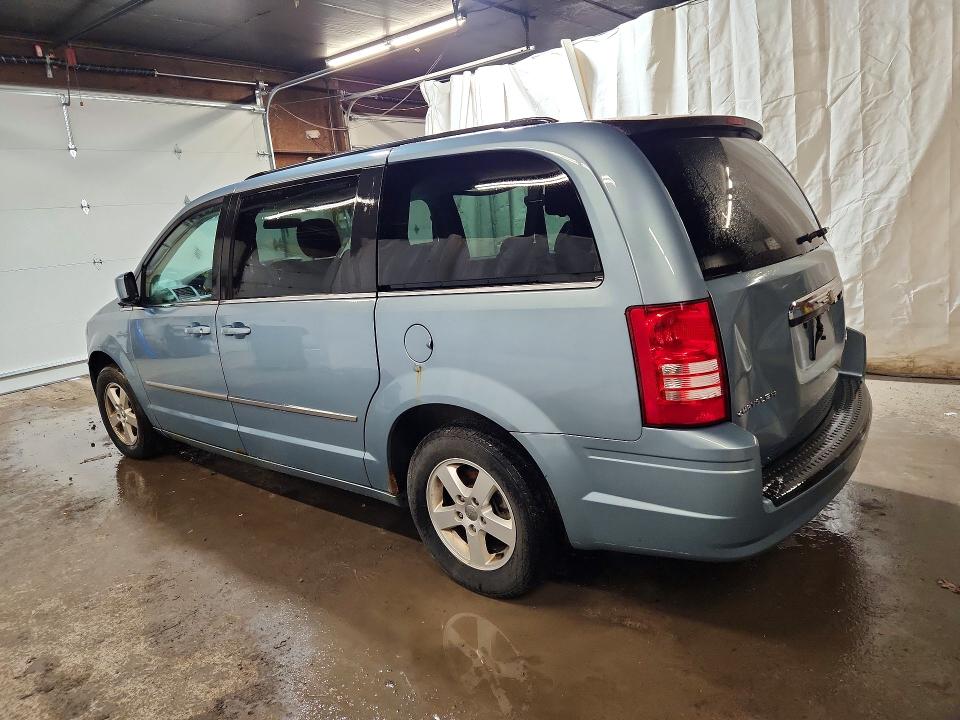 2010 Chrysler Town & Country მანქანა იყიდება აუქციონზე, vin: 2A4RR5D15AR265933, აუქციონის ნომერი: 47696876