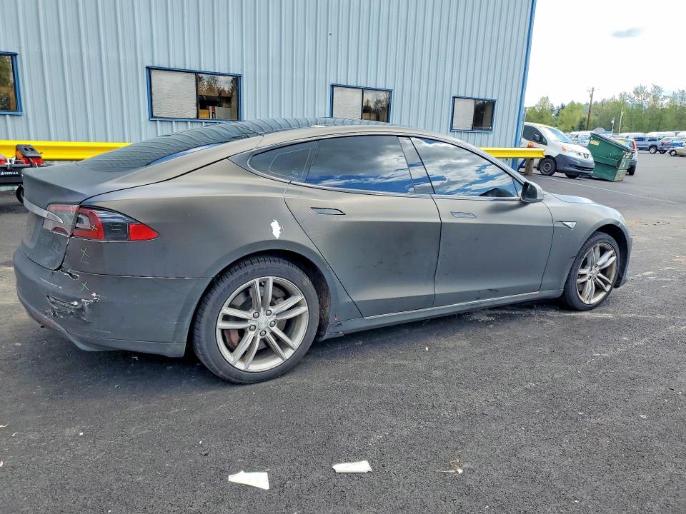Продаж на аукціоні авто 2014 Tesla Model S, vin: 5YJSA1H17EFP46124, номер лоту: 50180496