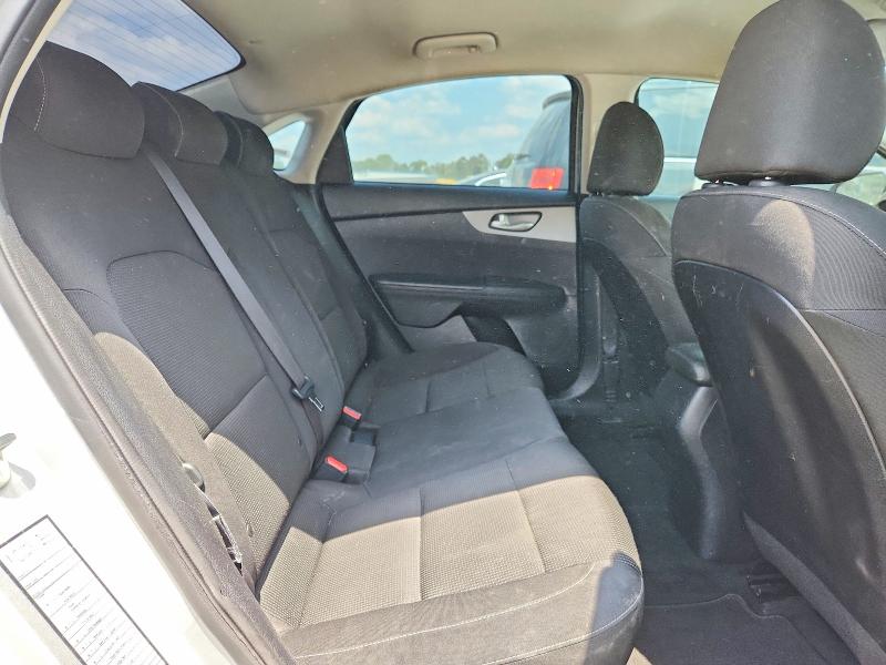 50905106 :رقم المزاد ، 3KPF24AD9KE005141 vin ، 2019 Kia Forte مزاد بيع