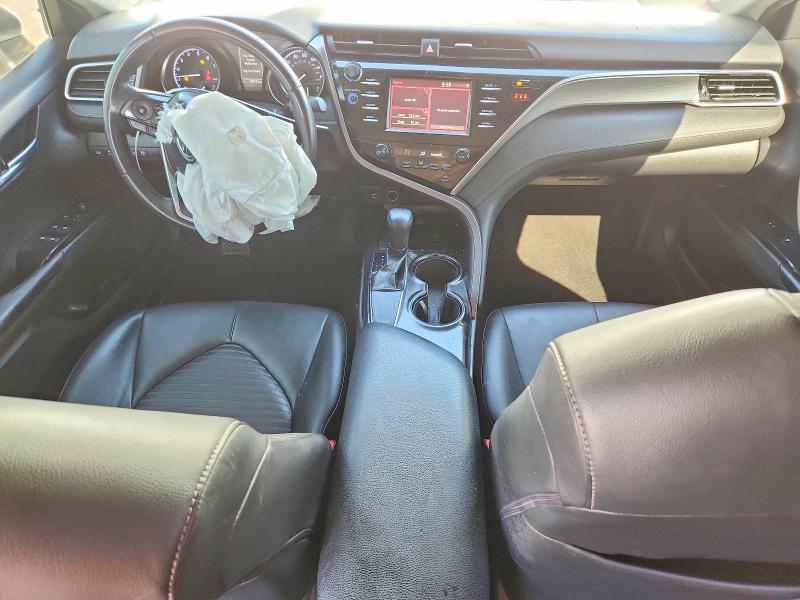 52054646 :رقم المزاد ، JTNB11HK0J3038695 vin ، 2018 Toyota Camry مزاد بيع
