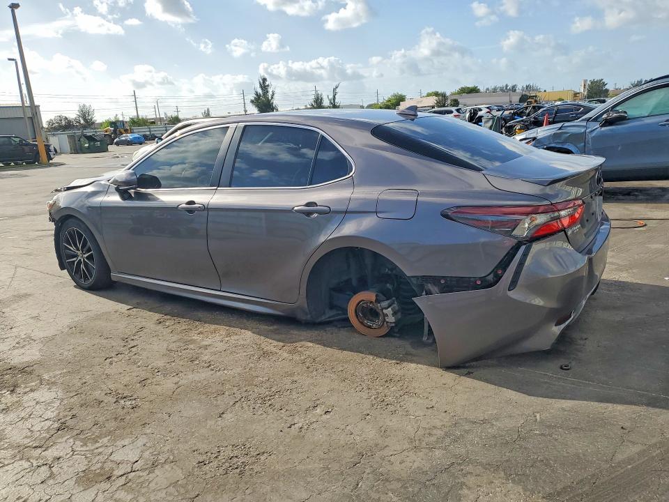 Продажа на аукционе авто 2024 Toyota Camry, vin: 4T1G11AK8RU869156, номер лота: 50618726