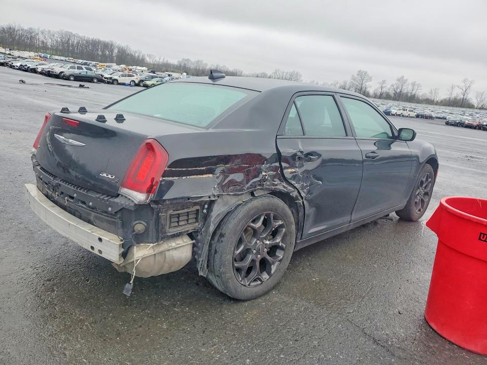 48293556 :رقم المزاد ، 2C3CCAGG7KH651495 vin ، 2019 Chrysler 300 مزاد بيع