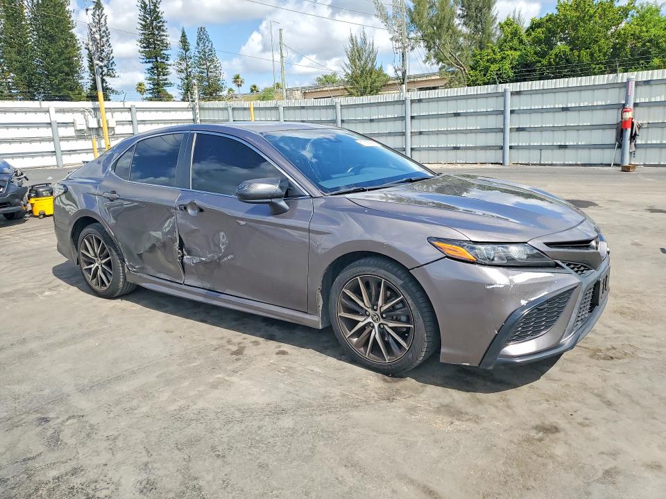 Aukcja sprzedaży 2021 Toyota Camry, vin: 4T1G11AK6MU604549, numer aukcji: 51305896