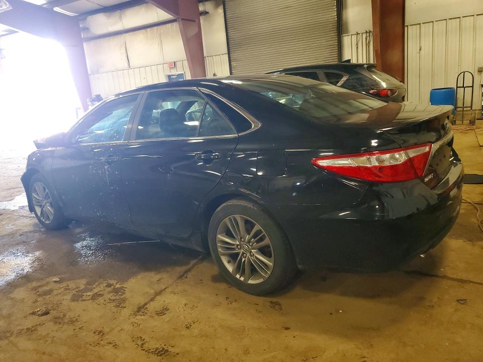 52017546 :رقم المزاد ، 4T1BF1FK2HU299089 vin ، 2017 Toyota Camry مزاد بيع