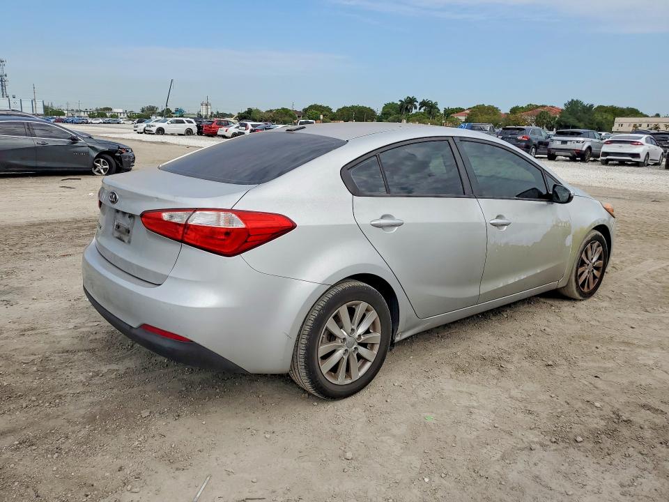 51508816 :رقم المزاد ، KNAFX4A65G5582333 vin ، 2016 Kia Forte مزاد بيع