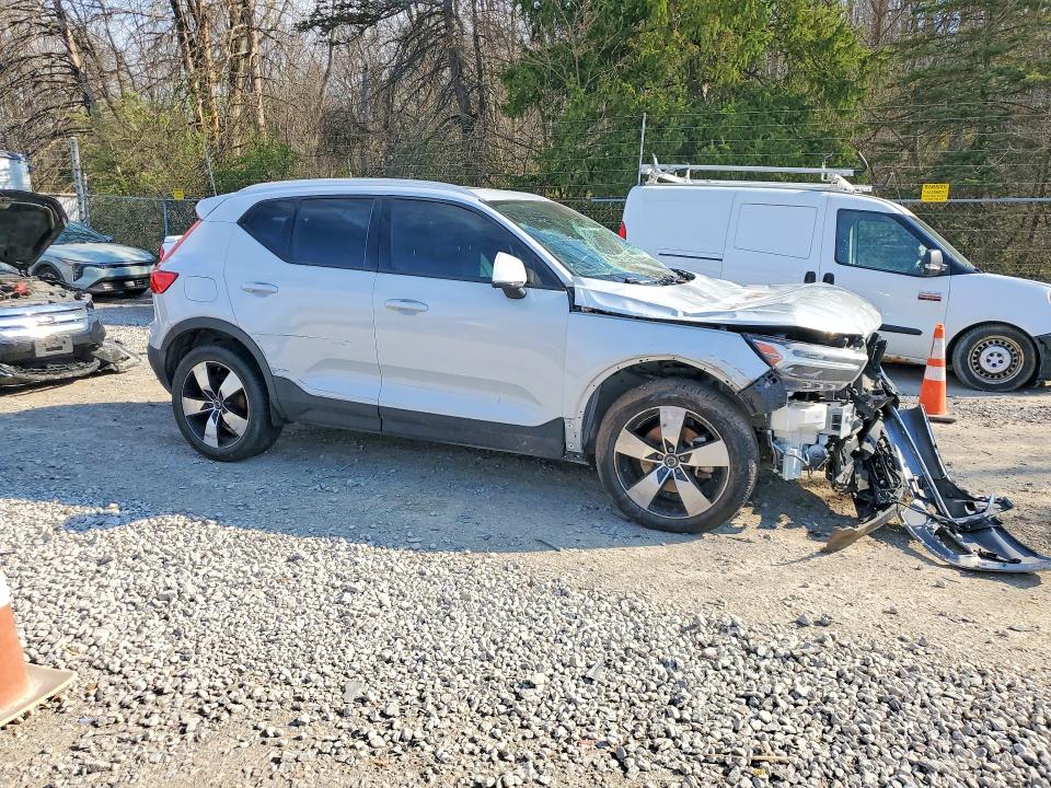 2020 Volvo Xc40 მანქანა იყიდება აუქციონზე, vin: YV4162UK3L2288970, აუქციონის ნომერი: 49274406