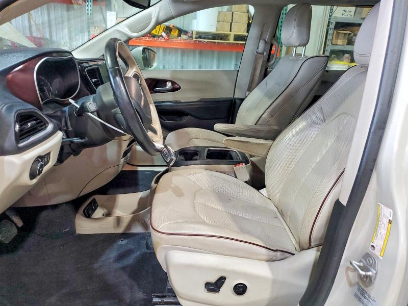 Продаж на аукціоні авто 2017 Chrysler Pacifica, vin: 2C4RC1GG3HR754681, номер лоту: 49387066