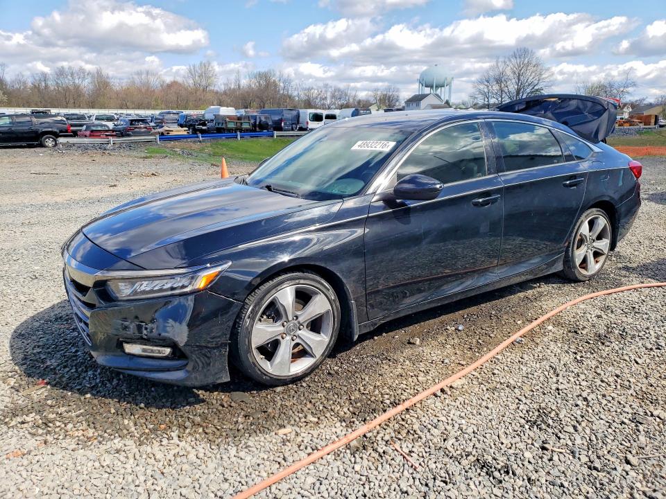 Auction sale of the 2018 Honda Accord, vin: 1HGCV1F33JA205220, lot number: 48932216