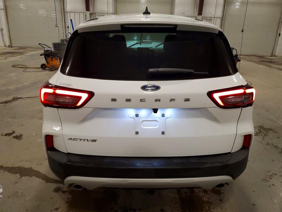 51307496 :رقم المزاد ، 1FMCU0GN4RUB10392 vin ، 2024 Ford Escape مزاد بيع