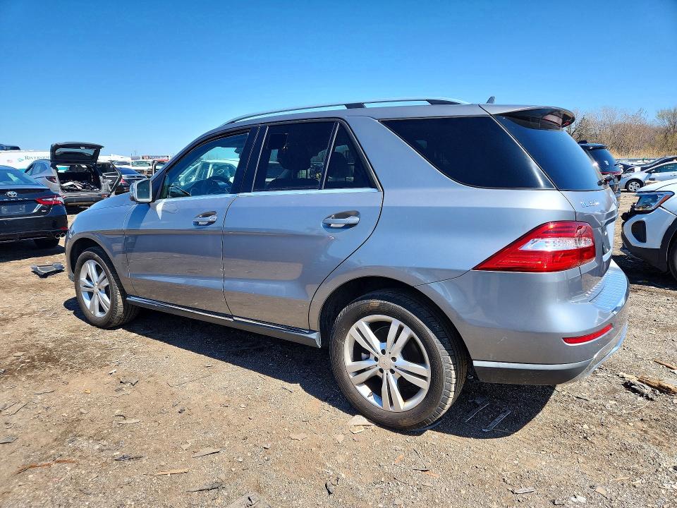 2015 Mercedes-benz Ml მანქანა იყიდება აუქციონზე, vin: 4JGDA5HBXFA611623, აუქციონის ნომერი: 49085106