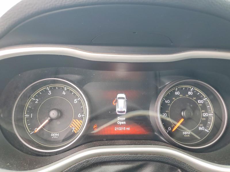 Auction sale of the 2015 Jeep Cherokee, vin: 1C4PJMBB9FW611278, lot number: 51701916