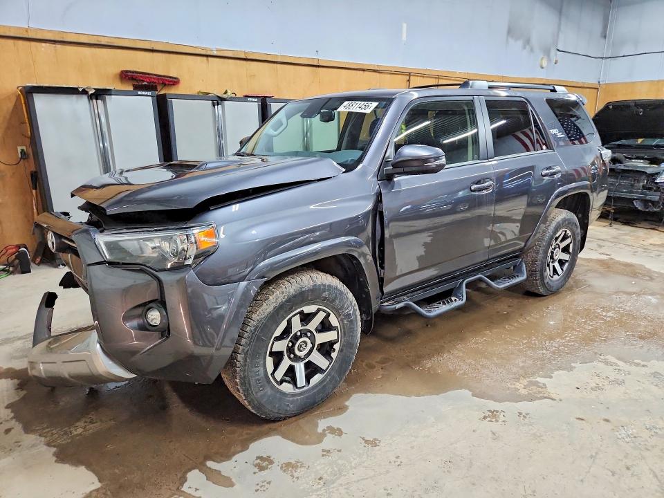 48811456 :رقم المزاد ، JTERU5JR3P6117046 vin ، 2023 Toyota 4runner مزاد بيع