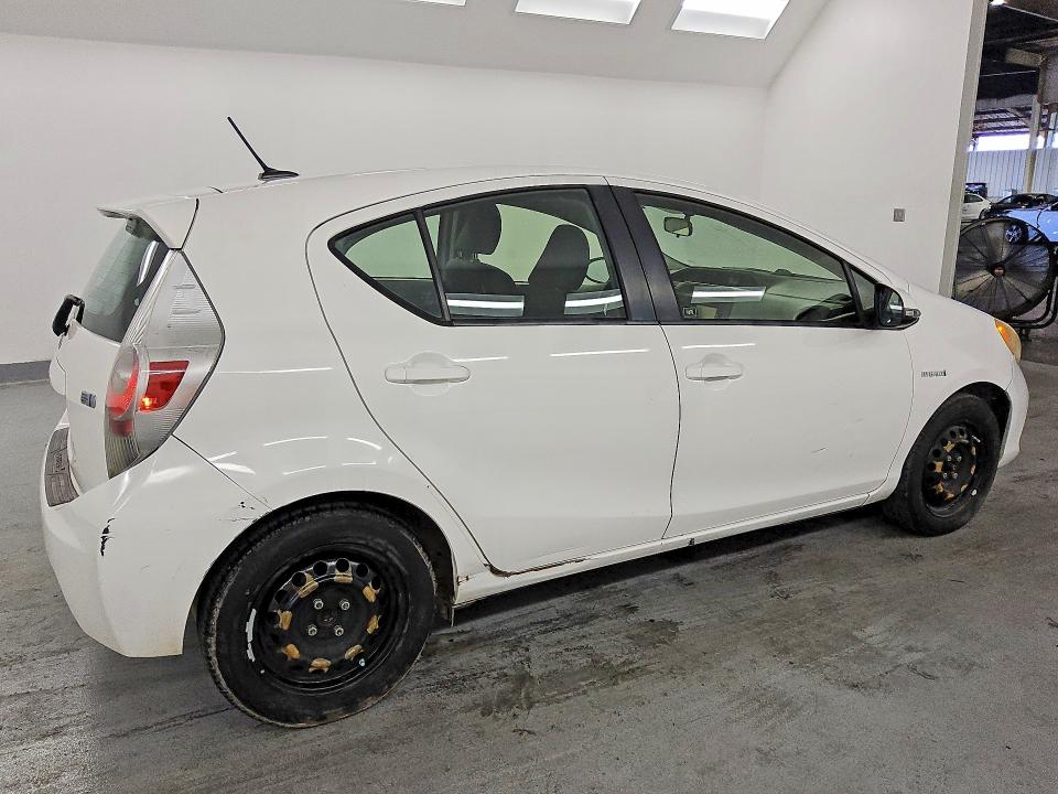 Продаж на аукціоні авто 2012 Toyota Prius C, vin: JTDKDTB38C1026463, номер лоту: 46533256