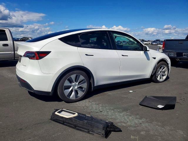 2021 Tesla Model Y მანქანა იყიდება აუქციონზე, vin: 5YJYGAEE3MF272428, აუქციონის ნომერი: 49924486