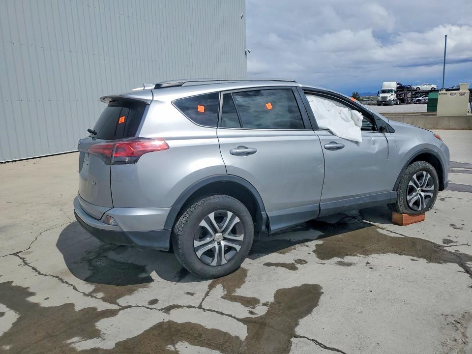 49863086 :رقم المزاد ، 2T3ZFREV9JW450970 vin ، 2018 Toyota Rav4 مزاد بيع