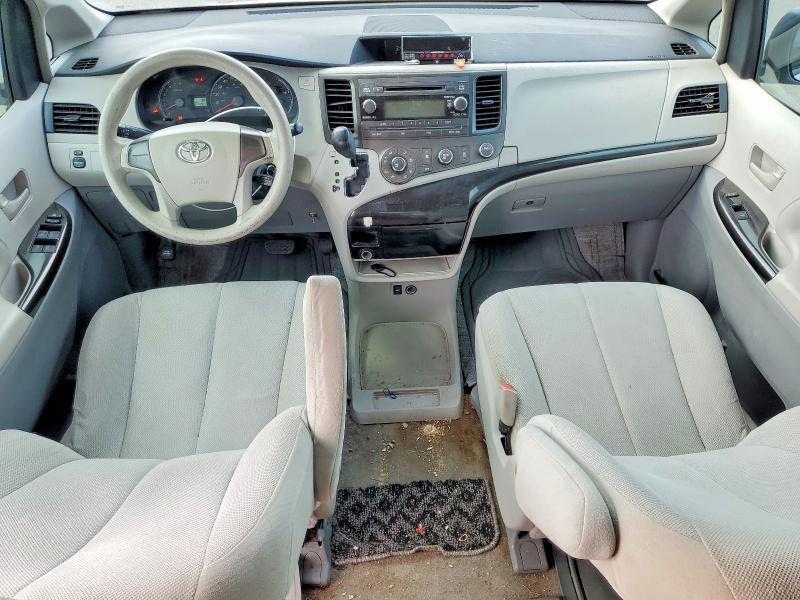 2013 Toyota Sienna მანქანა იყიდება აუქციონზე, vin: 5TDZK3DC7DS301262, აუქციონის ნომერი: 50451366
