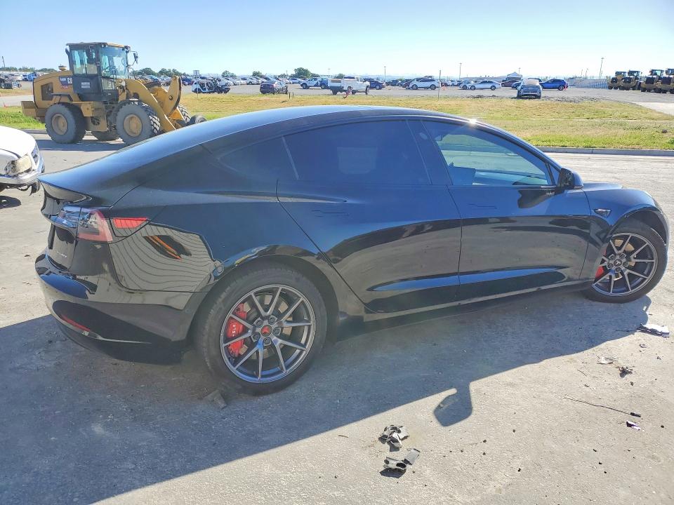 48698576 :رقم المزاد ، 5YJ3E1EB4NF134632 vin ، 2022 Tesla Model 3 مزاد بيع